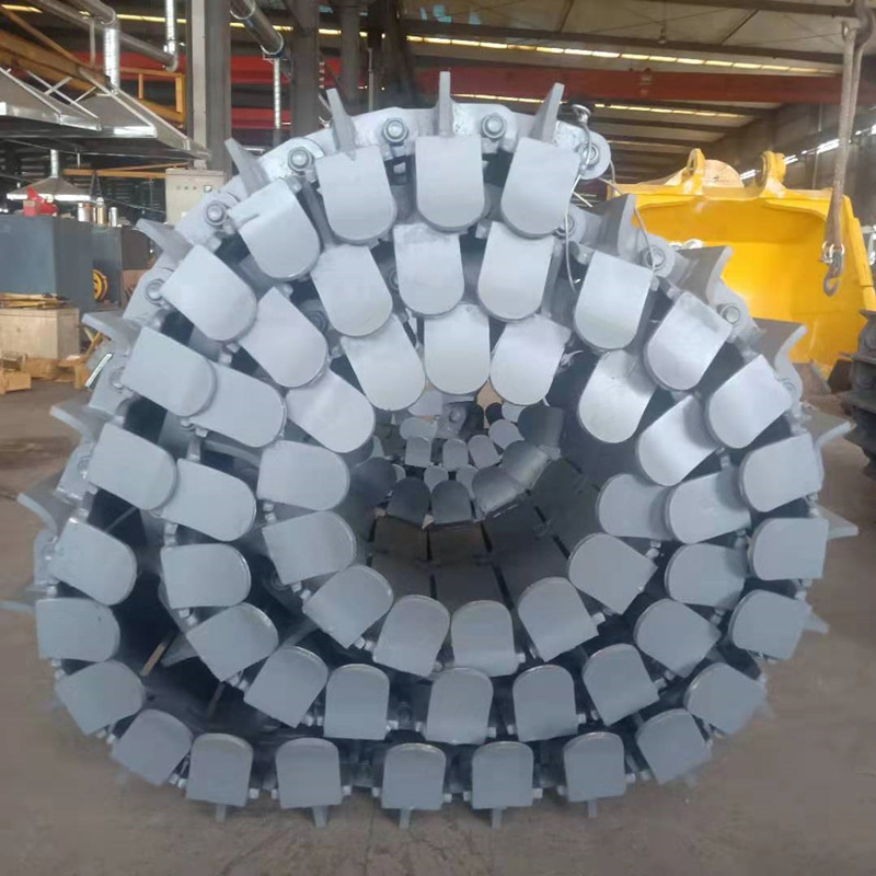 Противоскользящая гусеница для самосвала