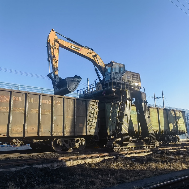 Разгрузочный поезд экскаватор длинные ноги