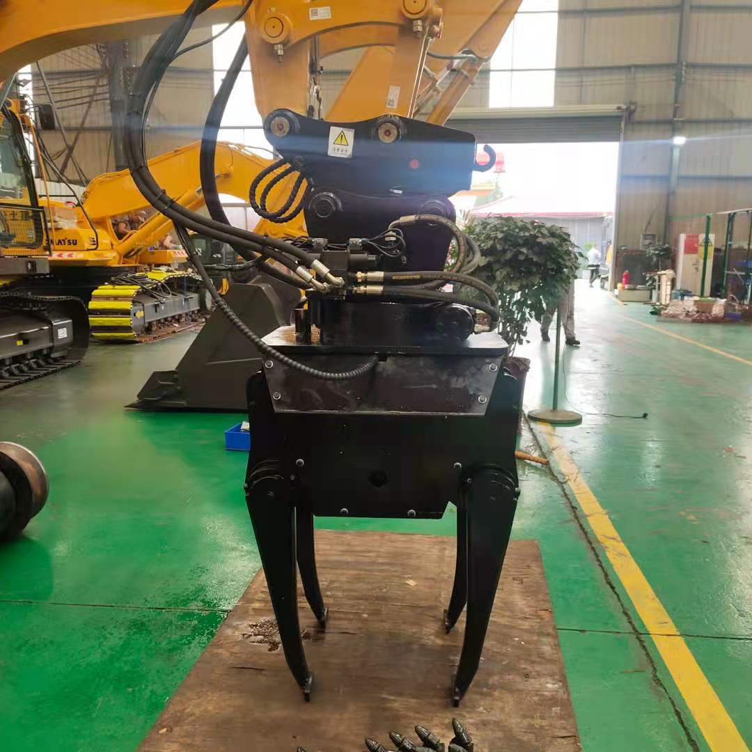 1746691832902822.jpg 拼接 捣固机 (1).jpg