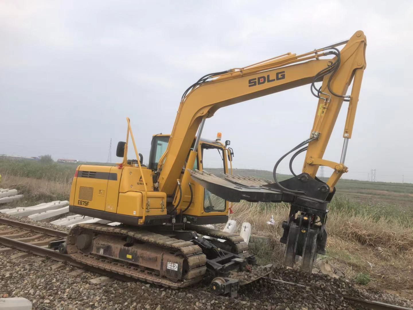 Железнодорожный бетонный переменник Железнодорожный бетонный переменник