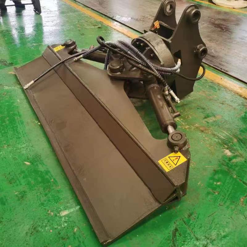 Машина для очистки откосов железнодорожного экскаватора