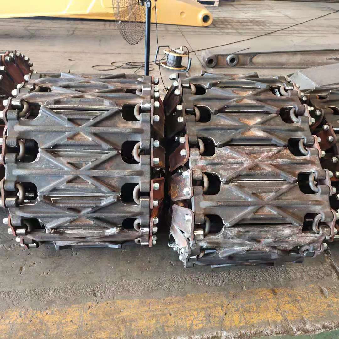 1756714259529142.jpg 最新款履带1.jpg